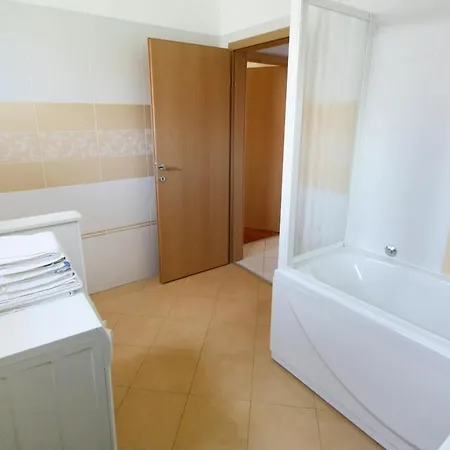 With A Parking Space - 7666 Апартаменты