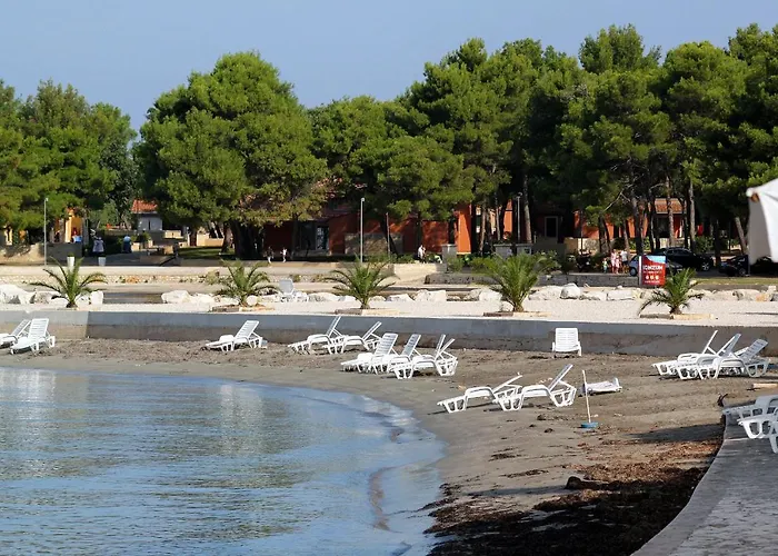 Apartman With A Parking Space - 7666