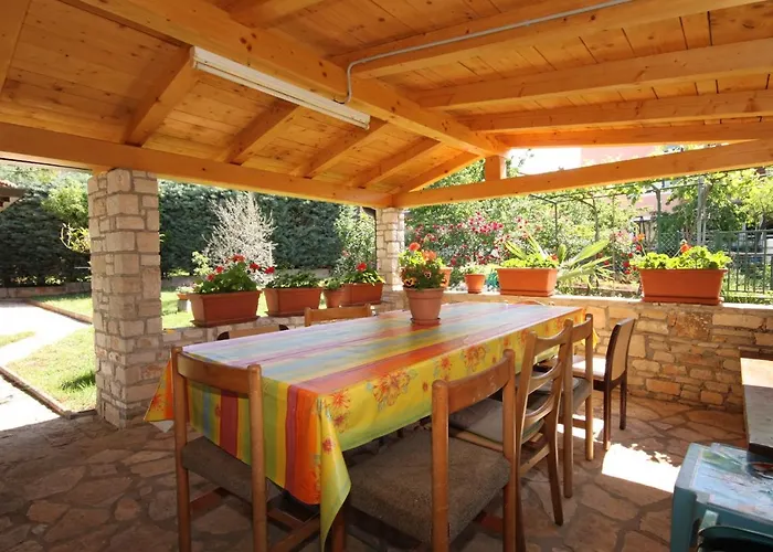 Apartman With A Parking Space - 7666