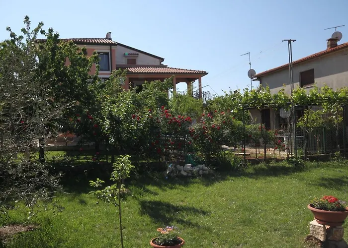 With A Parking Space - 7666 Umag